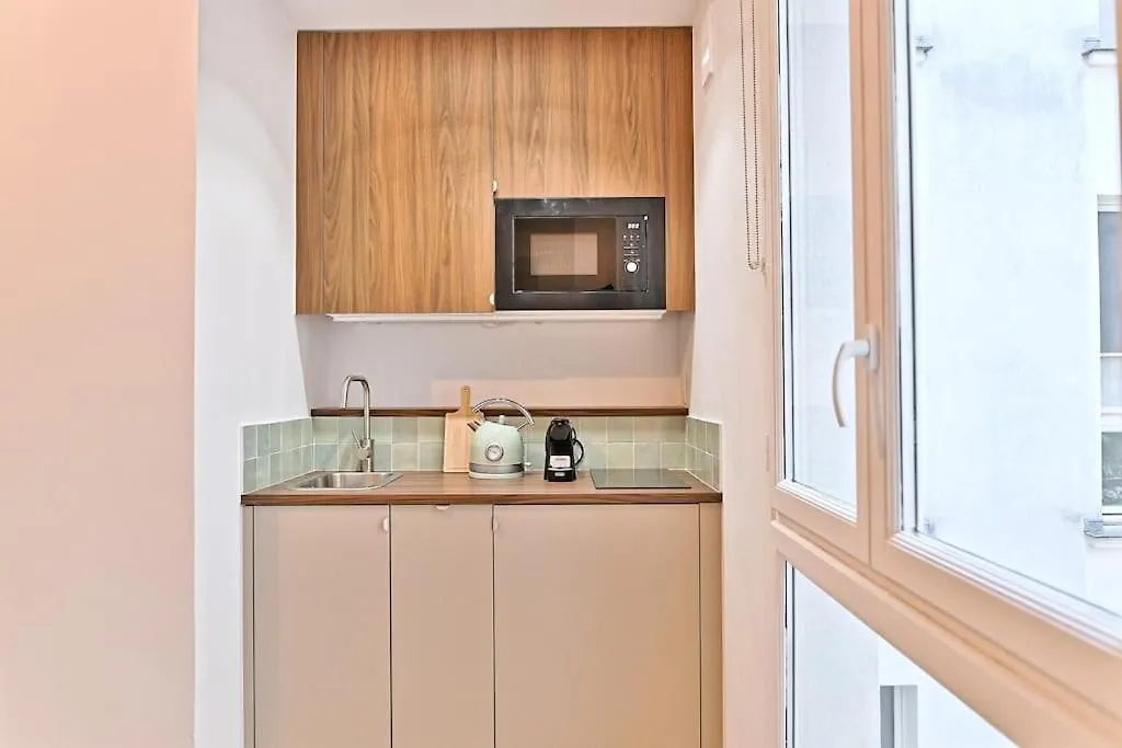 Appartement Au Centre De Paris - Musee Grevin 0*,  Francia