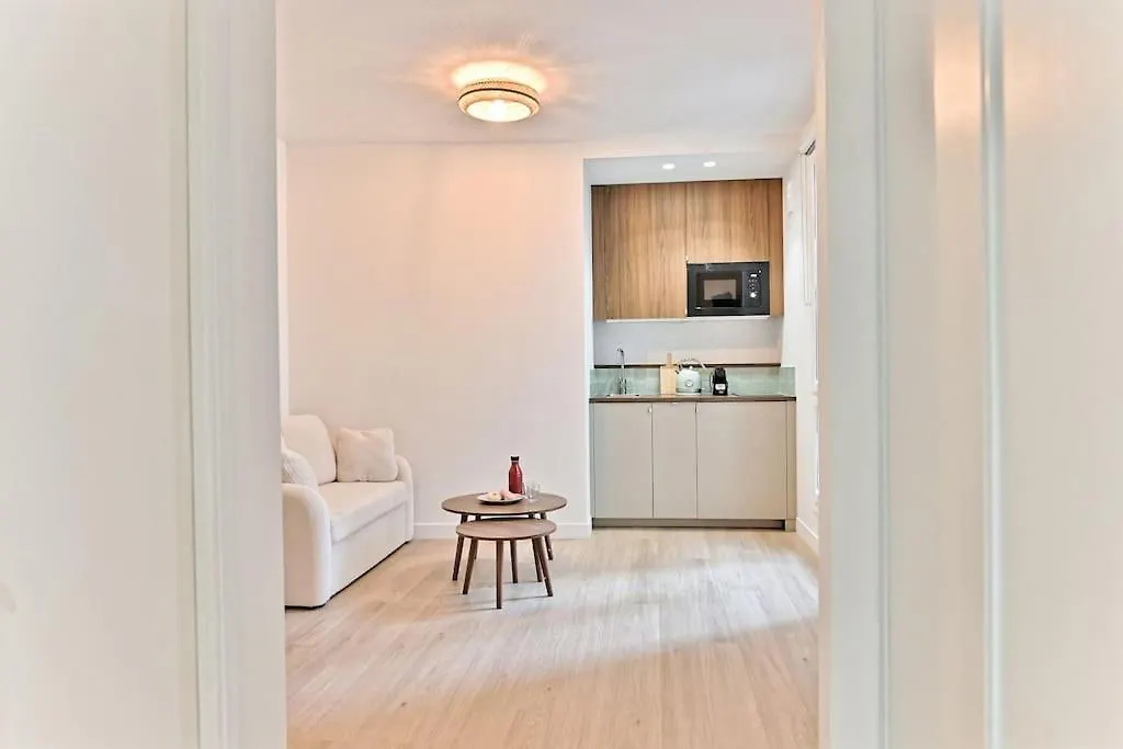 Appartement Au Centre De Paris - Musee Grevin 0*,